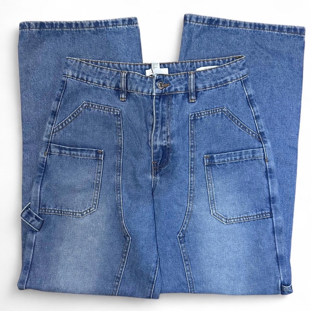Forever 21 Women’s 90’s Fit Blue Jeans